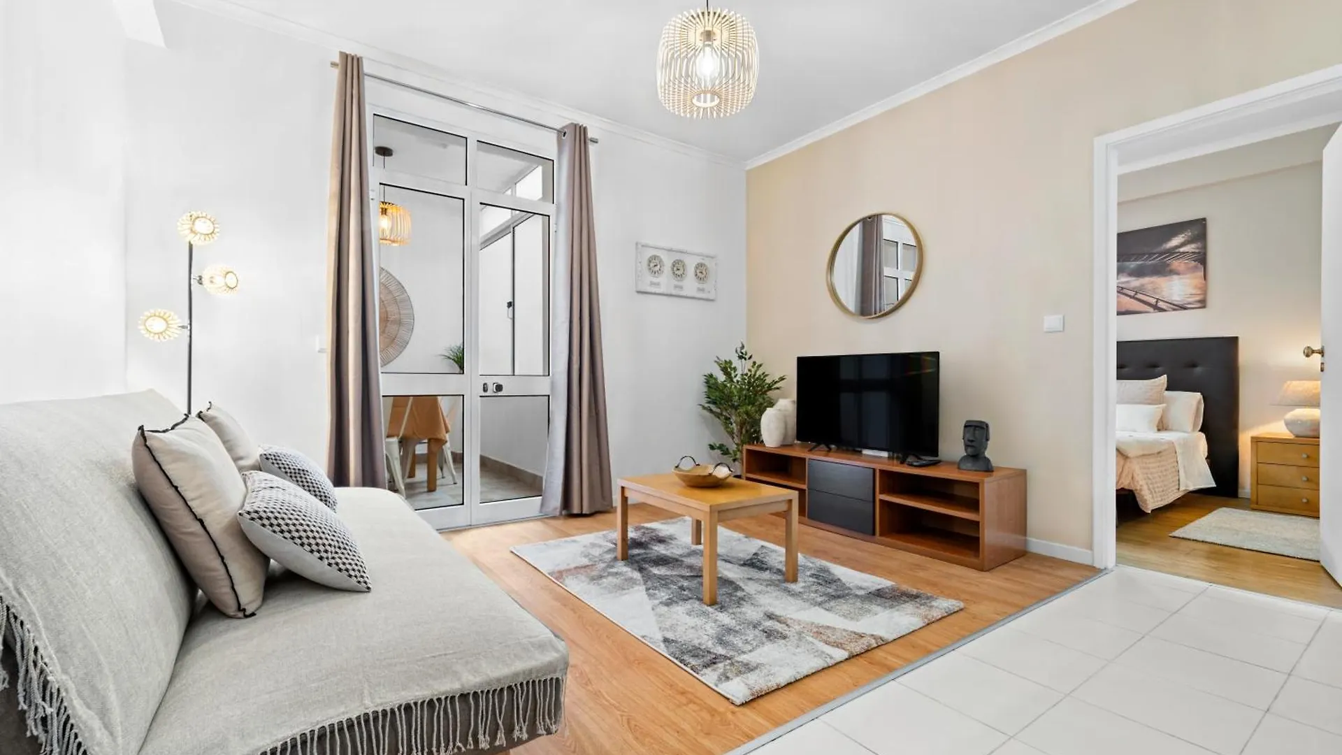 Cozy City Center Apartment Φουνκάλ