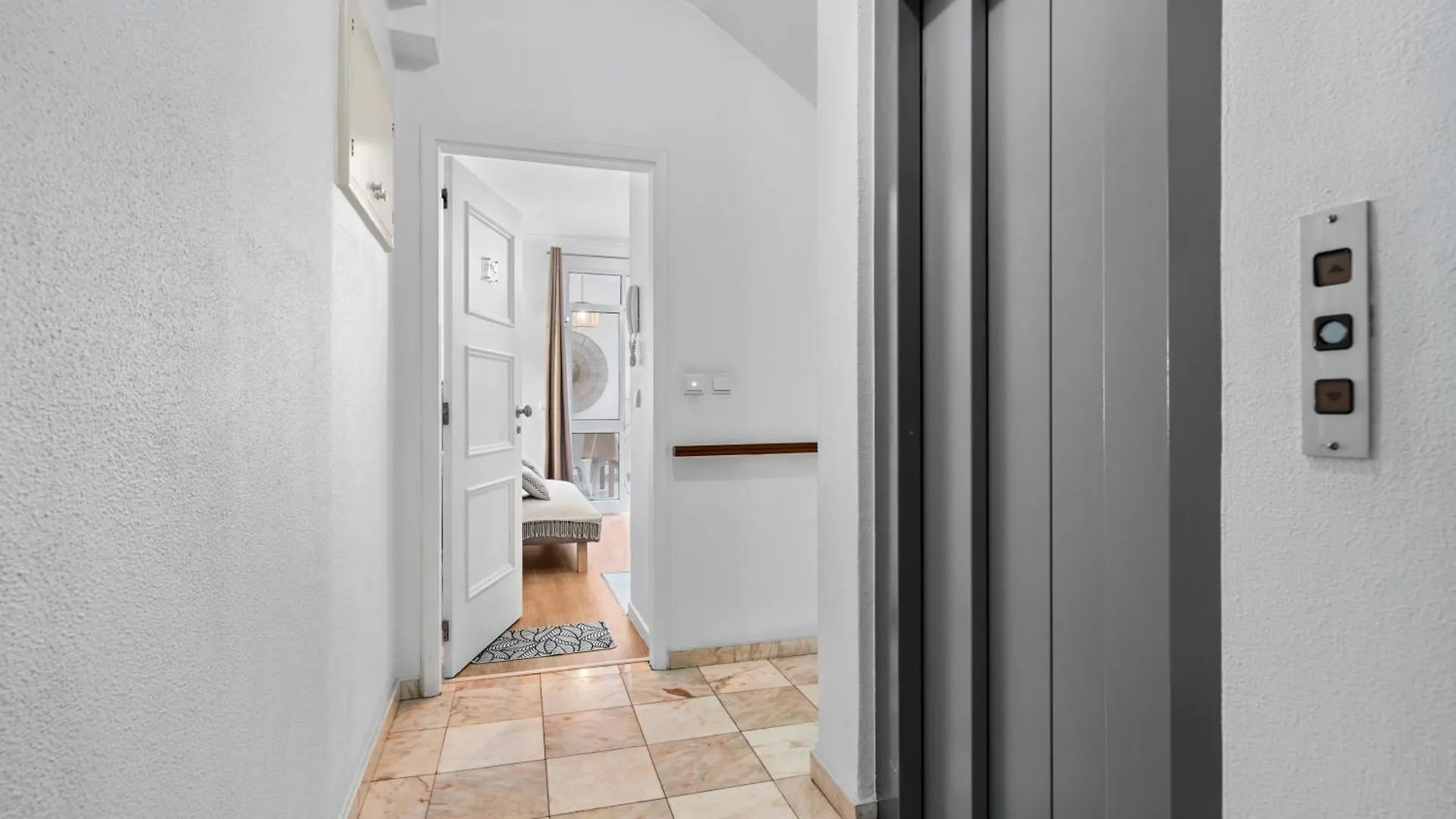 Cozy City Center Apartment Φουνκάλ
